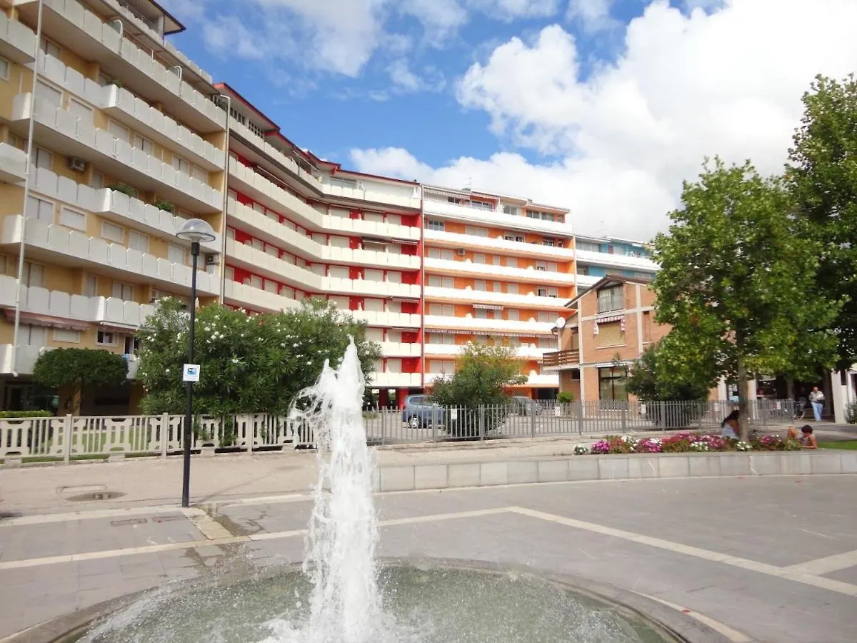 Luminous Flat With Big With Terrace - Beahost Lägenhet Porto Santa Margherita di Caorle